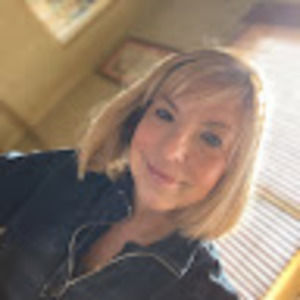 Meet your Posher, Michele